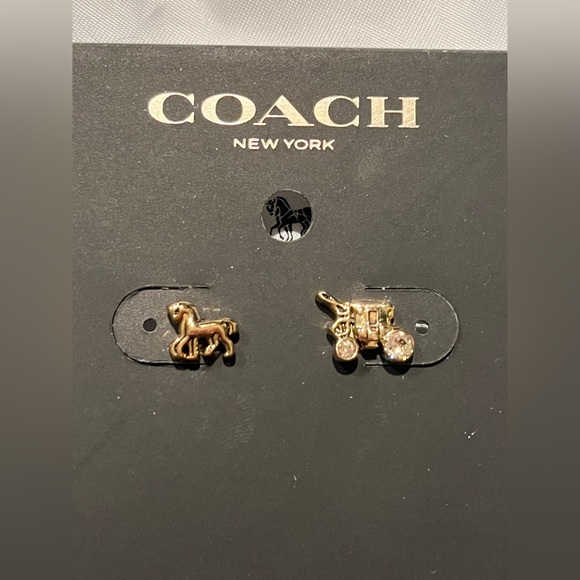 🆕 COACH Horse 🐴 & Carriage Stud Earrings - Picture 2 of 7